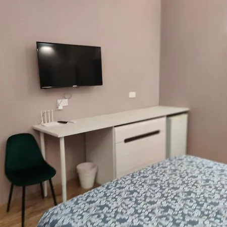 In The Centre Of 2 Nikozja